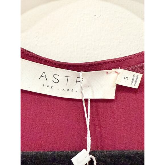 ASTR The Label Metallic Ruffled Faux Wrap Maxi Dress Burgundy Women's Size Small - Picture 6 of 7